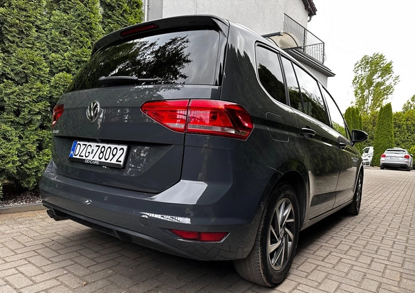 Volkswagen Touran cena 79800 przebieg: 133780, rok produkcji 2018 z Grodków małe 742